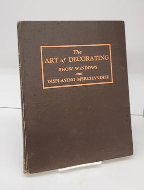 The Art of Decorating Show Windows and Displaying Merchandise