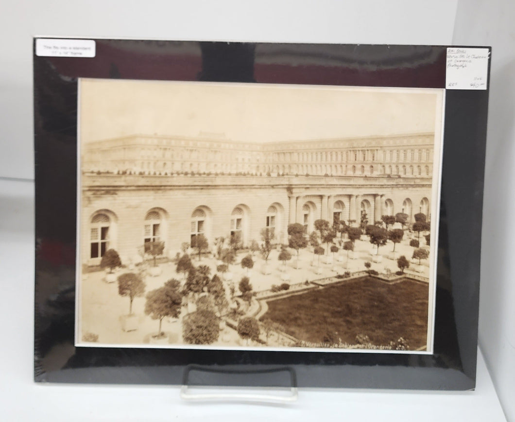 Photograph of Versailles: Le Chateau et l'Orangerie