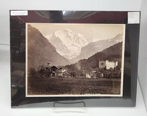 Photograph of Interlaken et la Joungfrau, Switzerland 