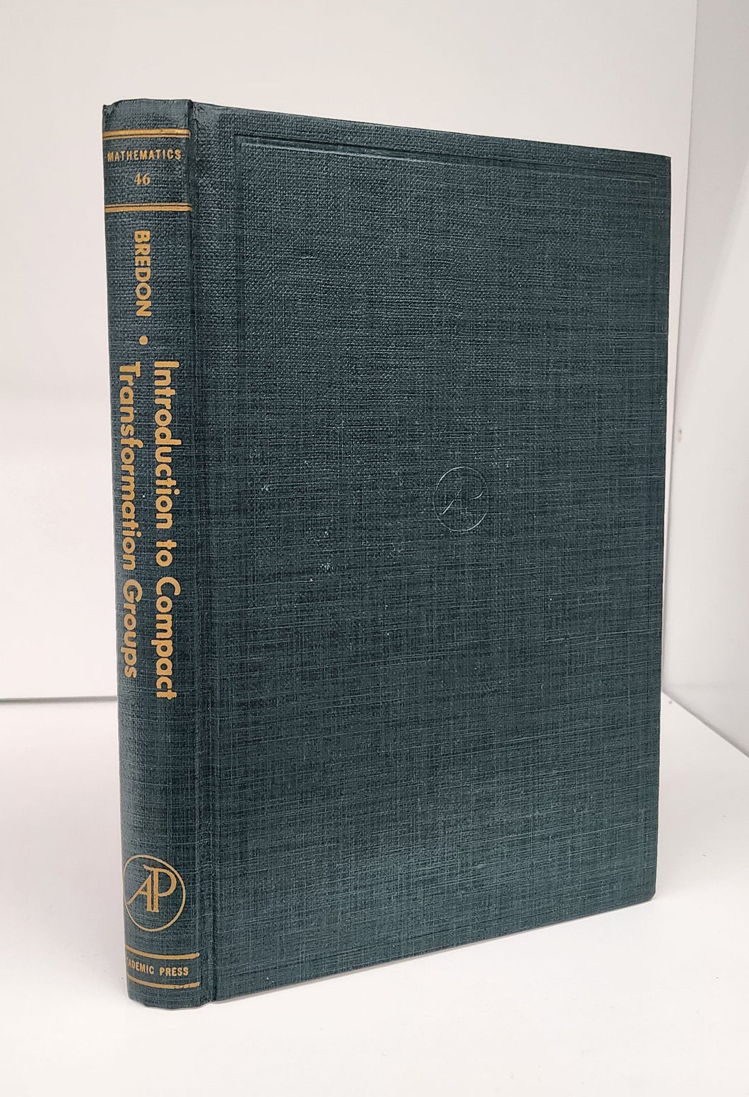 Introduction to Compact Transformation Groups