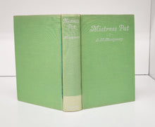 Mistress Pat: A Novel of Silver Bush