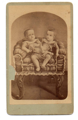 Carte de visite of the St. Benoit twins