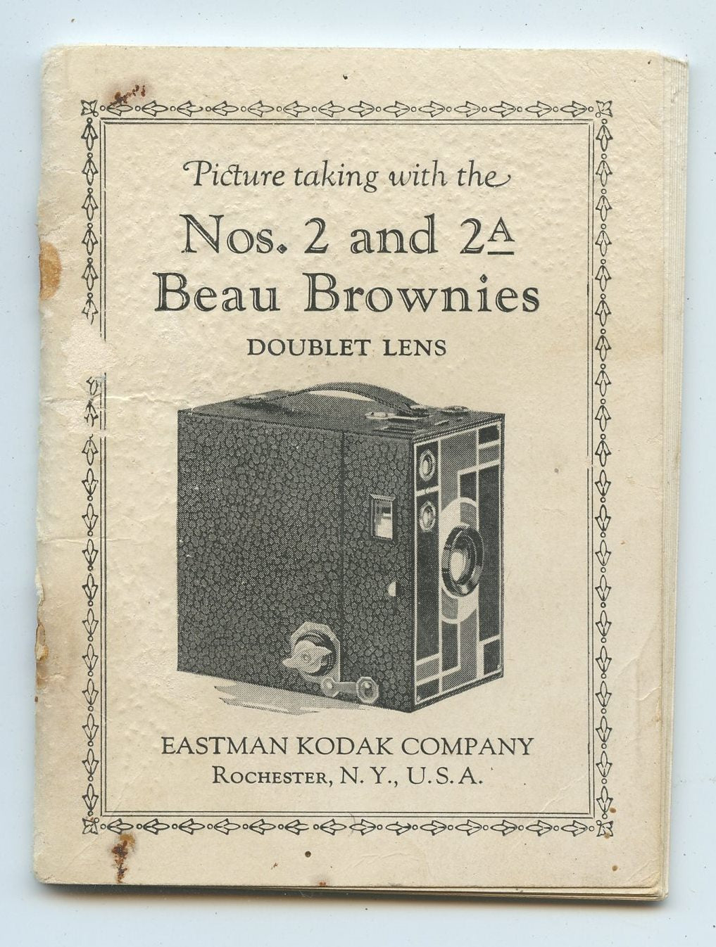 Picture taking with the Nos. 2 and 2A Beau Brownies, Double Lens